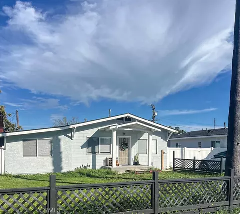 10681 Mckeen St, Garden Grove, CA 92843