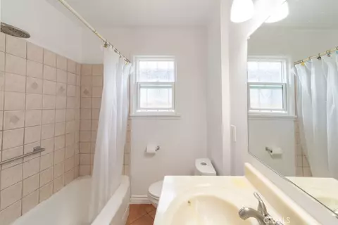 Bath - 1656 E 63rd, Long Beach, CA 90805 photo 1 of 4