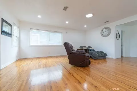 Living - 1656 E 63rd, Long Beach, CA 90805 photo 3 of 4