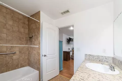 Bath - 1656 E 63rd, Long Beach, CA 90805 photo 4 of 4
