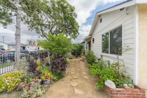 Exterior - 1656 E 63rd, Long Beach, CA 90805 photo 5 of 15
