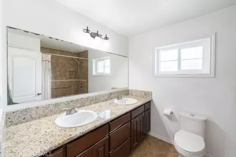 Bath - 1656 E 63rd, Long Beach, CA 90805 photo 3 of 4