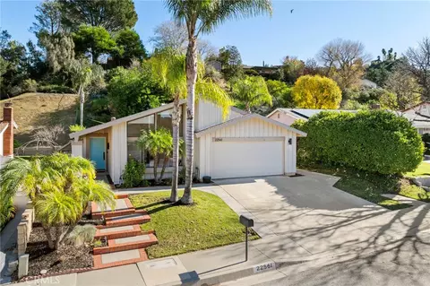 22561 Tula Dr, Saugus, CA 91350