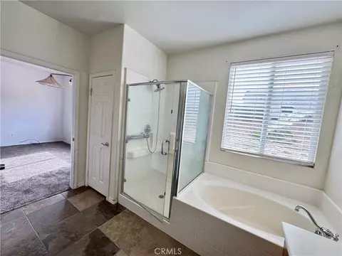 Bath - 13831 Coolidge, Oak Hills, CA 92344 photo 2 of 3