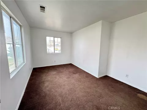 Living - 13831 Coolidge, Oak Hills, CA 92344 photo 3 of 5