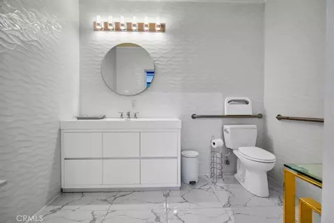Bath - 300 E 4th St, Long Beach, CA 90802 photo 1 of 6
