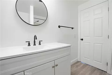 Bath - 17454 Buckthorn, Hesperia, CA 92345 photo 3 of 4
