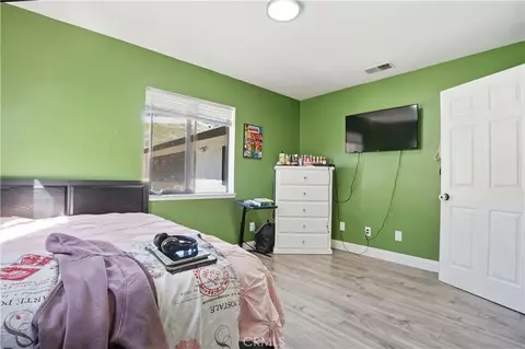 Bedroom - 17454 Buckthorn, Hesperia, CA 92345 photo 6 of 6
