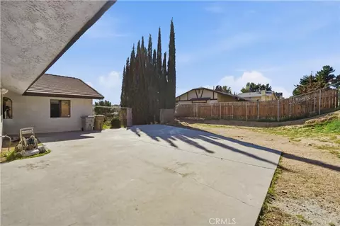 Exterior - 17454 Buckthorn, Hesperia, CA 92345 photo 6 of 9