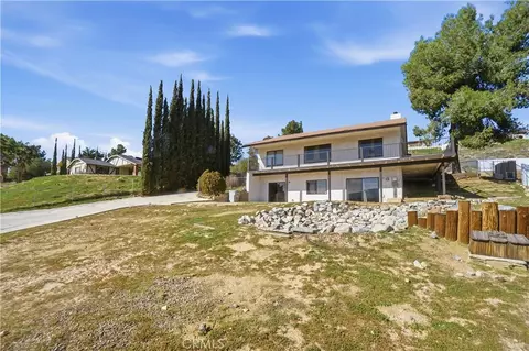 Exterior - 17454 Buckthorn, Hesperia, CA 92345 photo 2 of 9