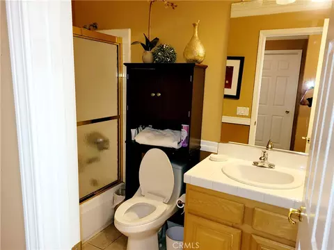 Bath - 14119 Ashton Ln, Riverside, CA 92508 photo 5 of 5