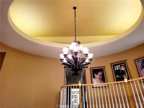 Entry Way - 14119 Ashton Ln, Riverside, CA 92508 photo 6 of 10