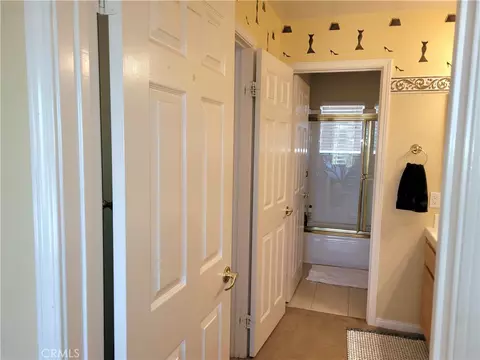 Entry Way - 14119 Ashton Ln, Riverside, CA 92508 photo 10 of 10