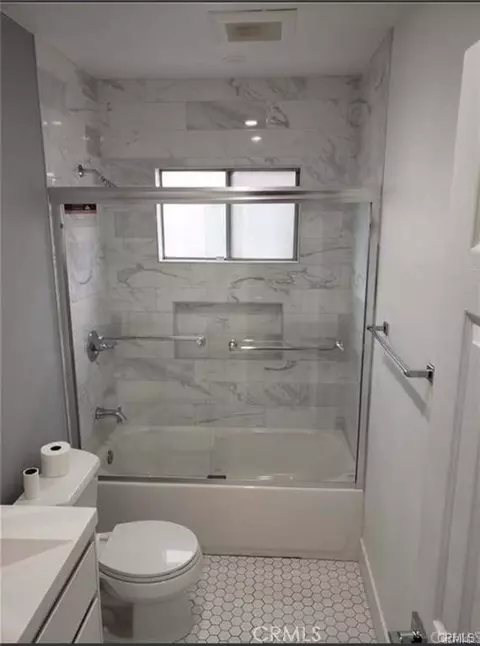 1013 E Appleton #1, Long Beach, CA 90802 photo 3