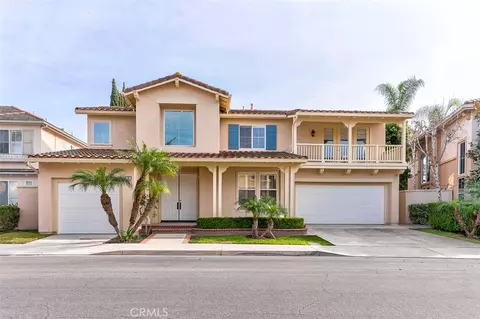 16 Sovente, Irvine, CA 92606