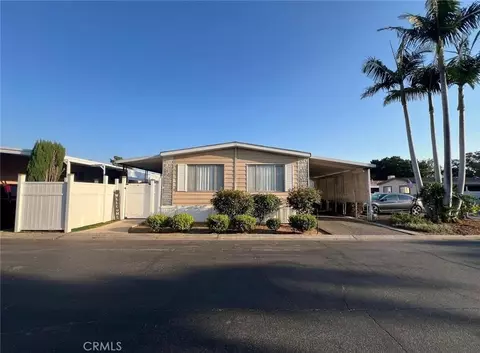 201 W Collins Ave #40, Orange, CA 92867