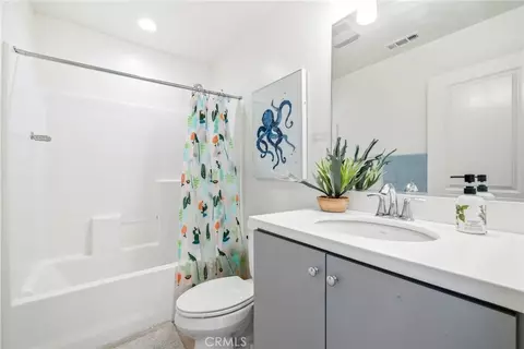 Bath - 11130 Legion Loop #105, El Monte, CA 91731 photo 1 of 3