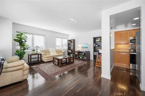Living - 525 E Seaside Way #409, Long Beach, CA 90802 photo 1 of 3