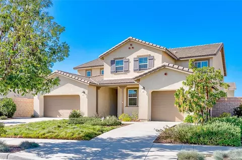 6821 Keyway Ct, Jurupa Valley, CA 91752