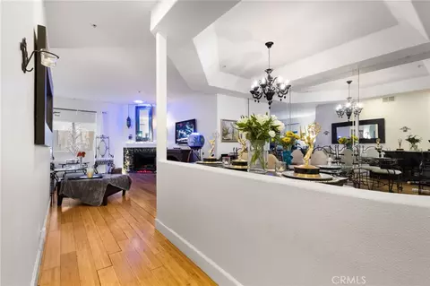 10626 Valley Spg #103, Toluca Lake, CA 91602