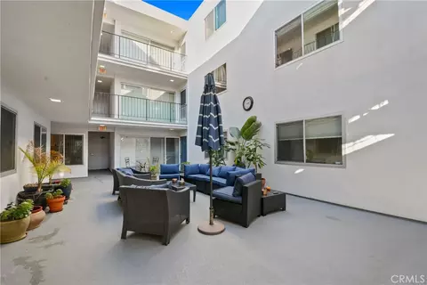 Exterior - 2101 E 2nd St #305, Long Beach, CA 90803 photo 2 of 6