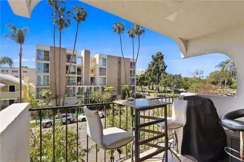 2101 E 2nd St #305, Long Beach, CA 90803