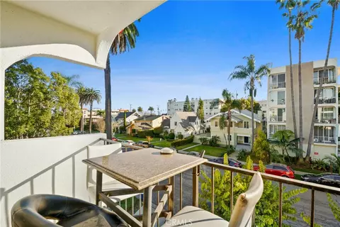 Exterior - 2101 E 2nd St #305, Long Beach, CA 90803 photo 3 of 6