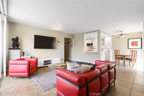 Living - 2101 E 2nd St #305, Long Beach, CA 90803 photo 1 of 2