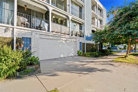 Exterior - 2101 E 2nd St #305, Long Beach, CA 90803 photo 5 of 6