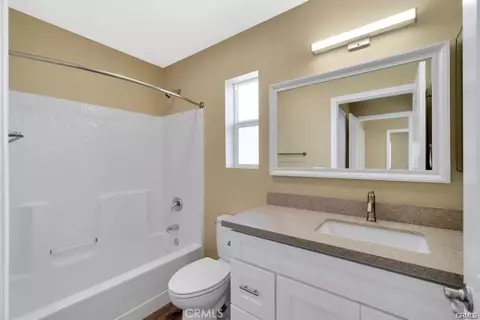 Bath - 1111 N Mulberry, Compton, CA 90222 photo 2 of 3