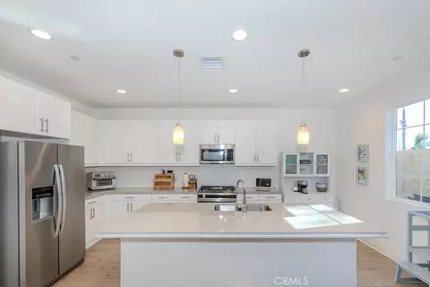 7082 Mallow Dr #2, Fontana, CA 92336