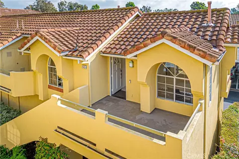 55 Alicante Aisle #62, Irvine, CA 92614
