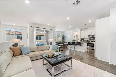 5253 Wildflower Ln #1, Fontana, CA 92336