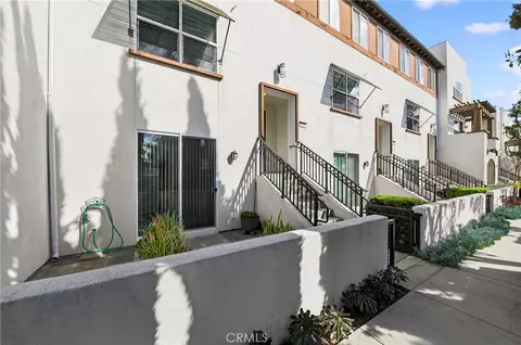8604 Whittle Ct, Downey, CA 90240