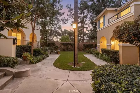 2405 Crescent Oak, Irvine, CA 92618