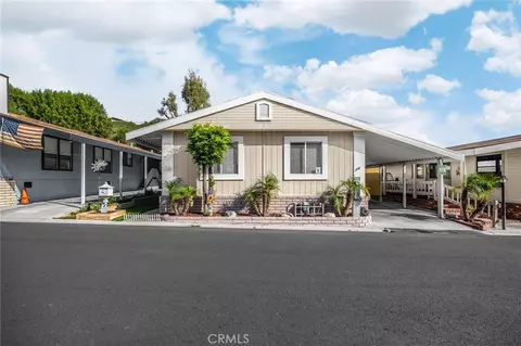 1051 Site Dr #25, Brea, CA 92821 photo 2