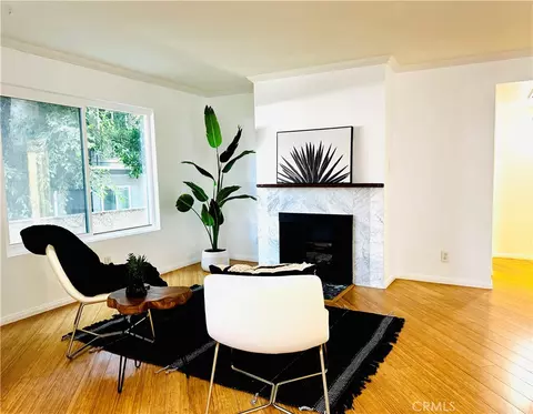 1237 E 6th #106, Long Beach, CA 90802