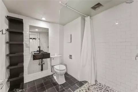 Bath - 3172 Cary St, Riverside, CA 92504 photo 1 of 2