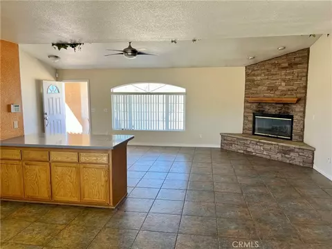 Living - 25625 Rancho, Apple Valley, CA 92308 photo 3 of 3