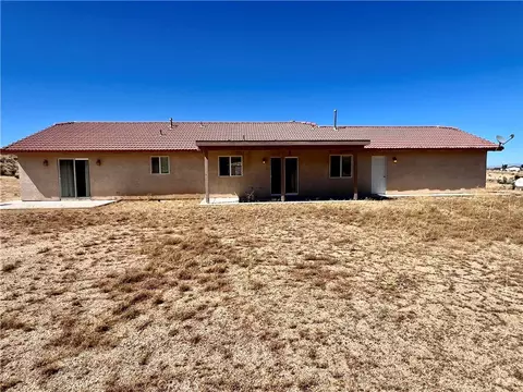 Exterior - 25625 Rancho, Apple Valley, CA 92308 photo 2 of 4