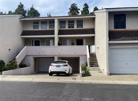 404 Brighton Spgs, Costa Mesa, CA 92627