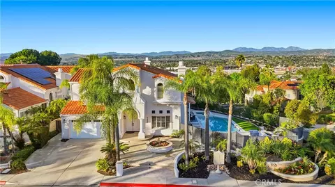 5489 E Suncrest Rd, Anaheim, CA 92807