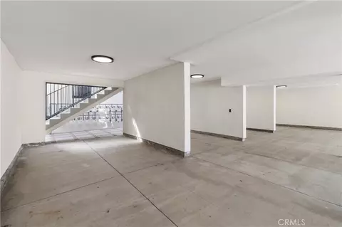 Exterior - 1827 E 4th St, Long Beach, CA 90802 photo 3 of 12