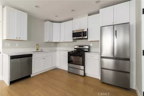 Kitchen - 1827 E 4th St, Long Beach, CA 90802 photo 7 of 7