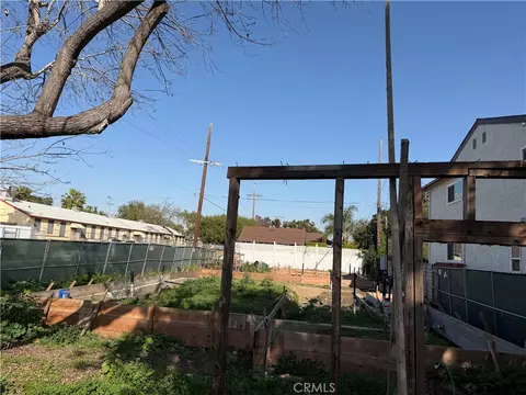 3744 Rosewood Ave, Los Angeles, CA 90066
