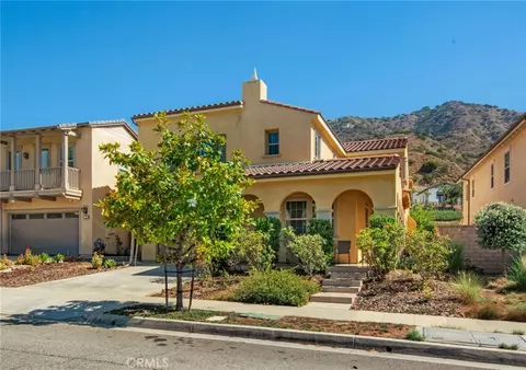731 E Orange Blossom, Azusa, CA 91702