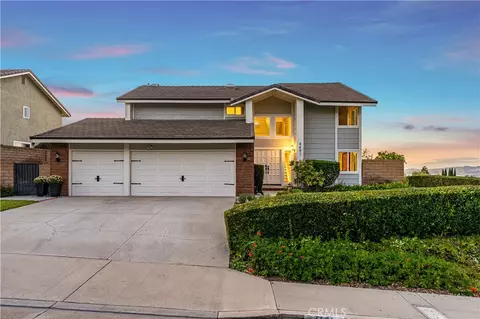 6691 E Smokewood, Anaheim, CA 92807