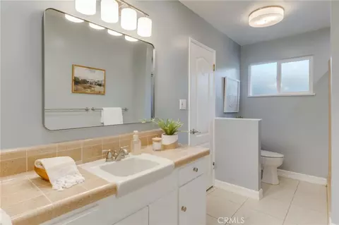 Bath - 735 E Sierra Madre, Glendora, CA 91741 photo 3 of 4
