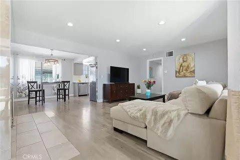 2599 Walnut #135, Signal Hill, CA 90755