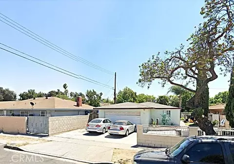3510 W Pine St, Santa Ana, CA 92704